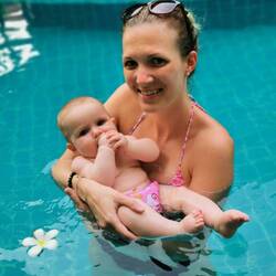 Die Frangipani schwimmt auch mit