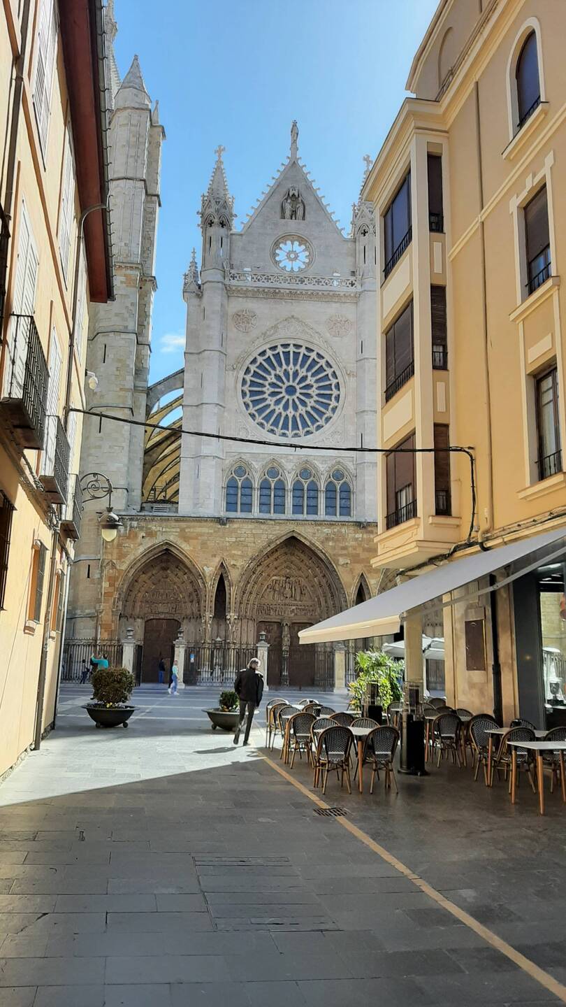 First sight of cathedral