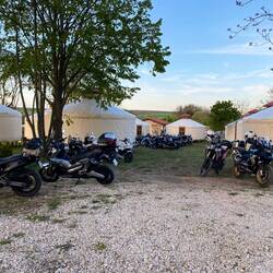 Offiziell geht erst morgen los. Aber Reisende aus der ganzen Welt sind heute schon hier