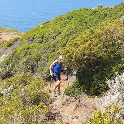Wandern auf steinigen Pfaden