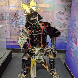 J'aime beaucoup son papillon 🦋, un peu de poésie