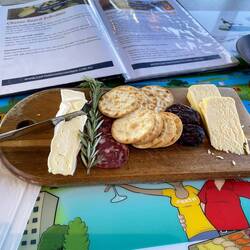 Brie und Cheddar von Australien