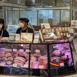 Klar! Ein Käfer Wurststand....in Sendai.