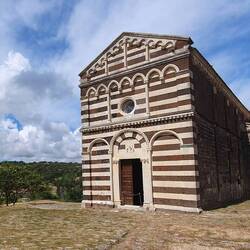 Vorderansicht von San Pietro