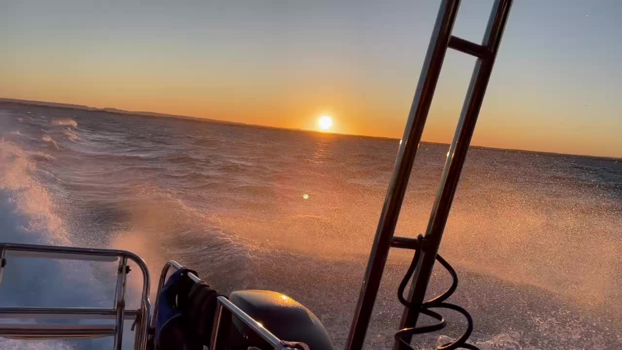 Morgens um 07:00 gings mit dem Boot raus