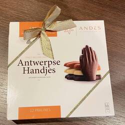 Chicolate pralines from the finest choclatier in Antwerp.