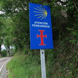 Schilder für die Autofahrer