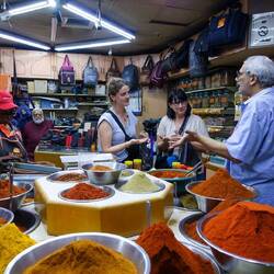 Probiert...es feuert:-)