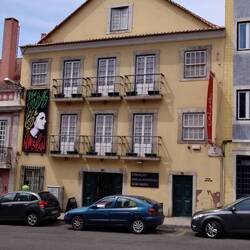 A famous fado singers house and museum