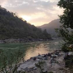 Der heilige Ganges am Abend