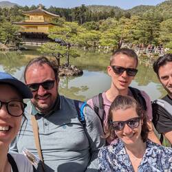 L'équipe de touristes