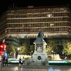 Bausünden gibt es auch in Spanien, hier in Granada