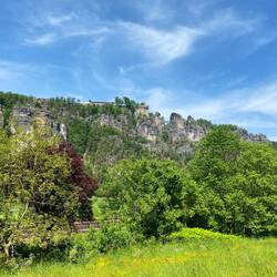 Bastei mit Felsenbrücke im Elbsandsteingebirge