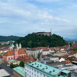 Super Ausblick auf die Burg vom Cafe Neboticnik