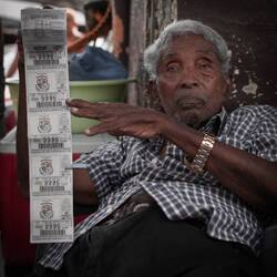 Angel, 79, Los-Verkäufer