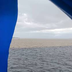 De scheiding van het water. Twee rivieren worden één, maar de kleuren mengen pas kilometers later.