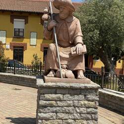 Many statues that tribute the pilgrims who have wandered this same route since the 12th century.