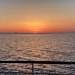 Sonnenaufgang auf der Fähre, etwa bei Livorno