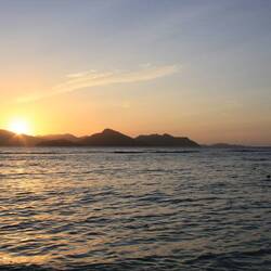 Praslin im Sonnenuntergang