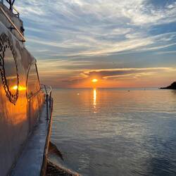 Sunneungergang ufem Boot vorem Nightdive isch wunderschöön🥰