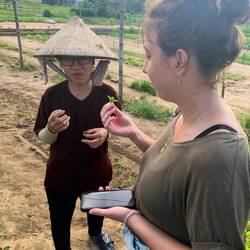 Lieu zeigt uns Kräuter und Gemüse