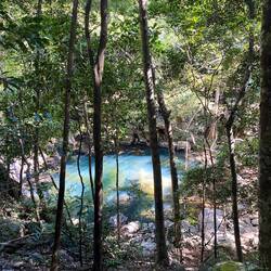 אגם יפה שהיה ליד הבית