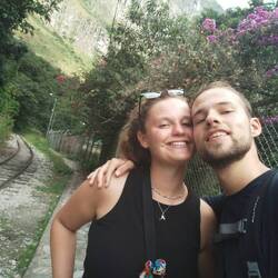 Finally, wir haben es sehr erschöpft zurück zum Bus geschafft!