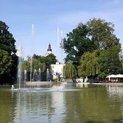 Weiher mit Restaurant
