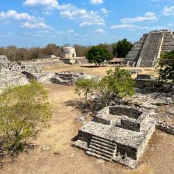 Blick von oben auf die beeindruckende archäologische Stätte 😮