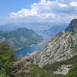 Blick zur Bucht von Kotor
