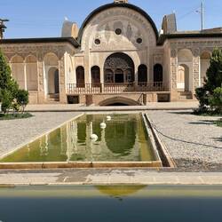 Khan-e Tabatabei Haus