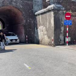 VIDEO- one way in/out, locals dress up to visit