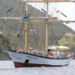 ...unser Ankernachbar