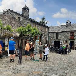 Tourist shops in O Cebreiro