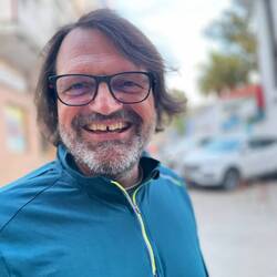 würde er Drogen kaufen? Die Marokkaner denken ja