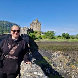 Auch die Touri-Pullis werden festgehalten