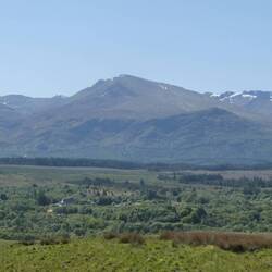 Auf unserem Weg haben wir Ausblick auf den Ben Nevis, mit 1345 m der höchste Berg Schottlands
