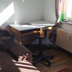 Der "neue" alte Schreibtisch, natürlich 60er Jahre....