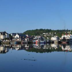 Der Hafen von Oban am frühen Morgen