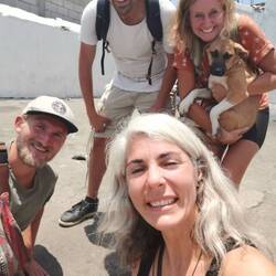 Syra, Jonny & Hund Maya