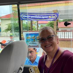 Tour? We stopped at the drop off to be greeted by more than a dozen tour guides