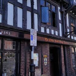 The Ye Olde Bull King Tavern dates from the 1300's.