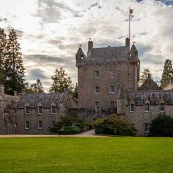 CAWDOR CASTLE, kompl. mit vielen neueren Anbauten, die in den letzten Jahrhunderten dazu kamen