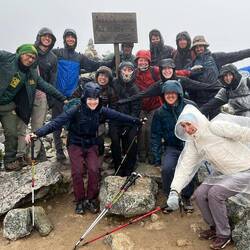 Höchst Punkt (ca. 4600 m) gschafft mit Räge u chli Schnee!