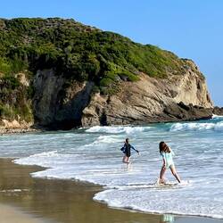 We love to be beside the sea!