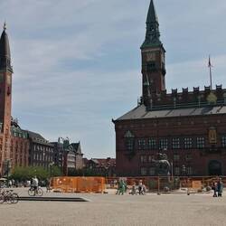 Die Dimensionen sind in Kopenhagen groß, im Gegensatz zum Rest des Landes: sogar riesig