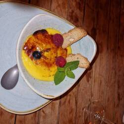 Als Dessert natürlich Creme Catalan