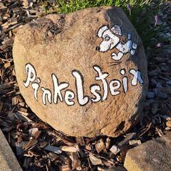 Wenn du denkst es kommt nichts mehr, dann kommt ein Pinkelstein daher!