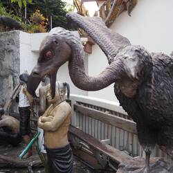 The cholera and vulture exhibit at Wat Saket.