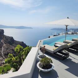 On return from Skaros Rock